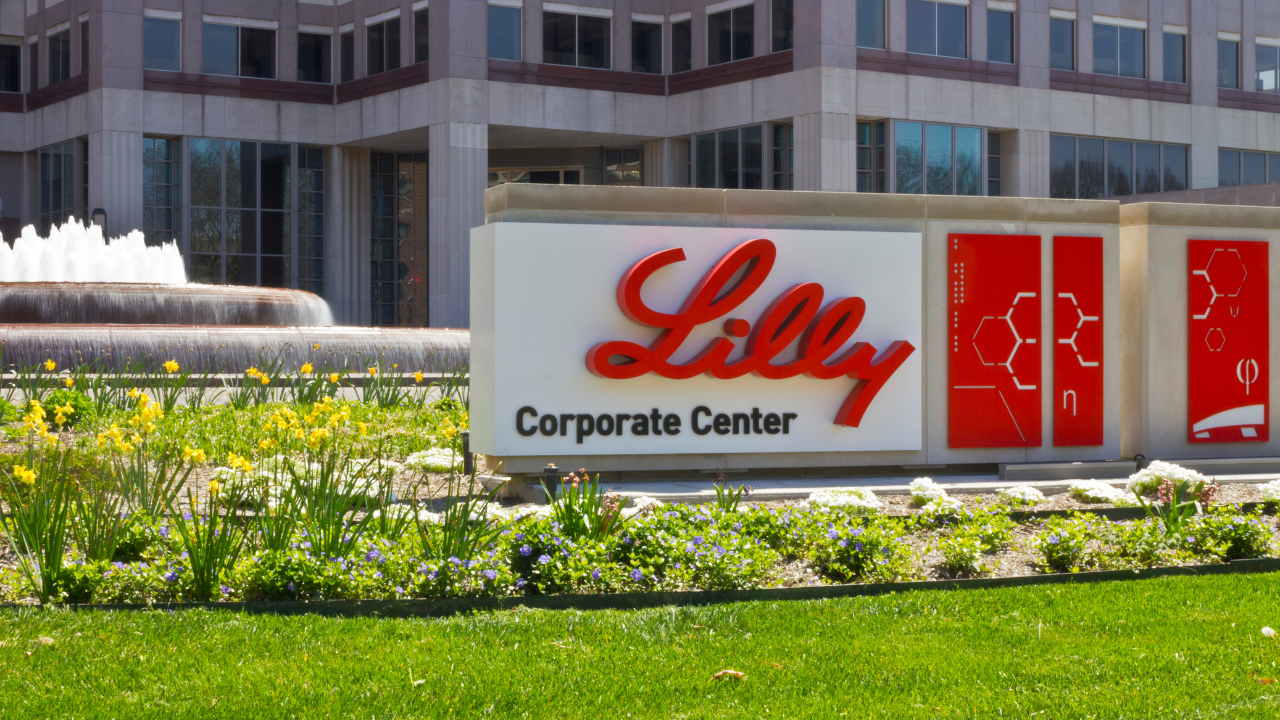 Eli Lilly and Company World Headquarters. Lilly makes Medicines and Pharmaceuticals. Image Credit: Adobe Stock Images/jetcityimage 