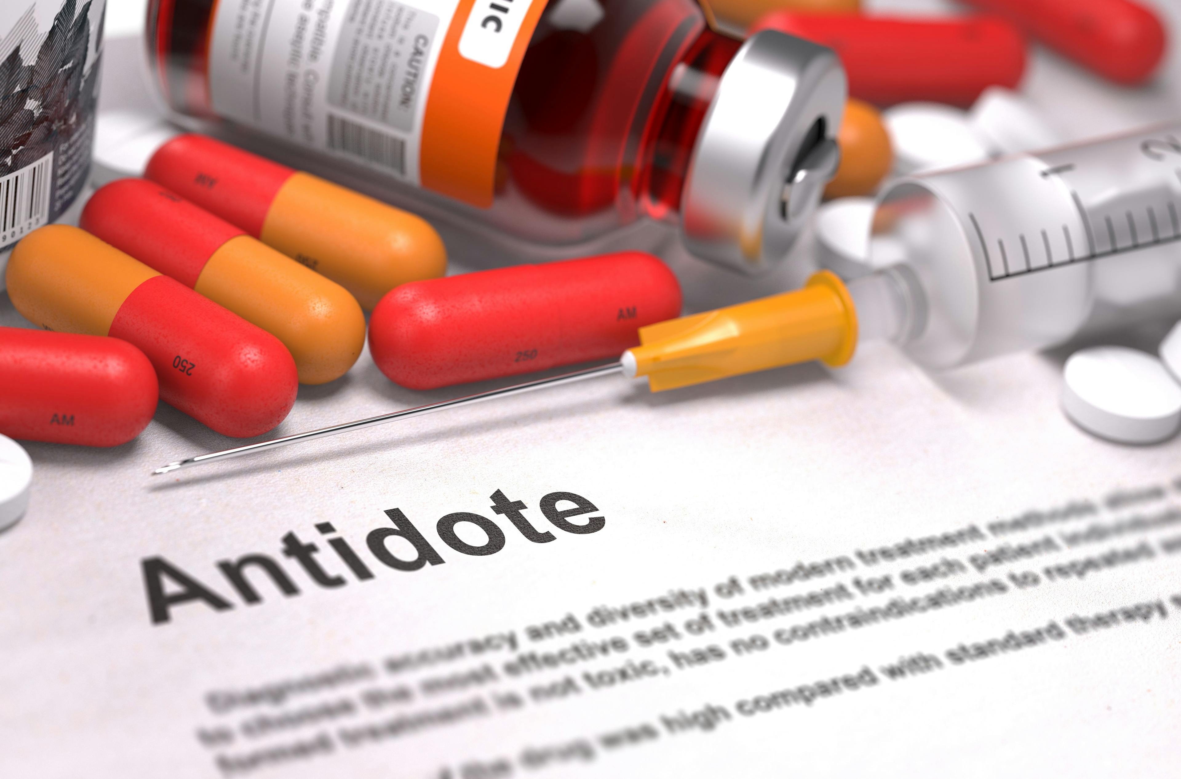 AdobeStock_83515816_Diagnosis - Antidote. Medical Concept. 3D Render. By tashatuvango_Poisoning, pills, syringe
