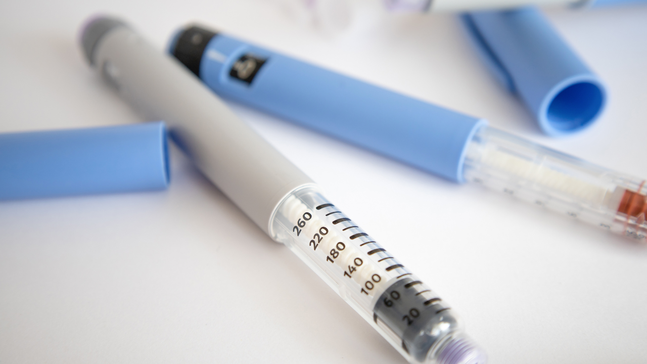 Insulin injection pen or insulin cartridge pen for diabetics. Medical equipment for diabetes patients. High quality photo. Image Credit: Adobe Stock Images/Natalia